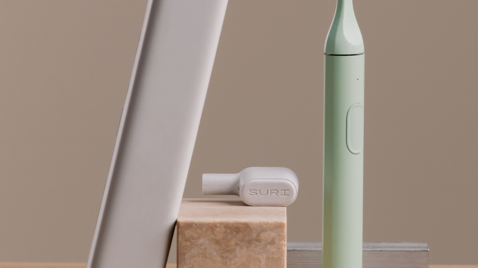 SURI 2.0 sonic electric toothbrush with its case