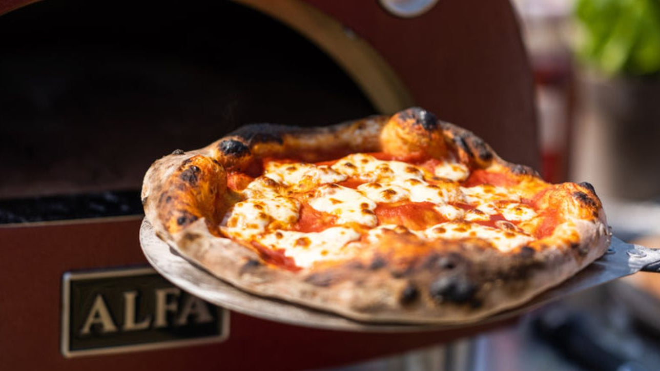How To Make Neapolitan-Style Pizza In a Pizza Oven - Buy Me Once UK