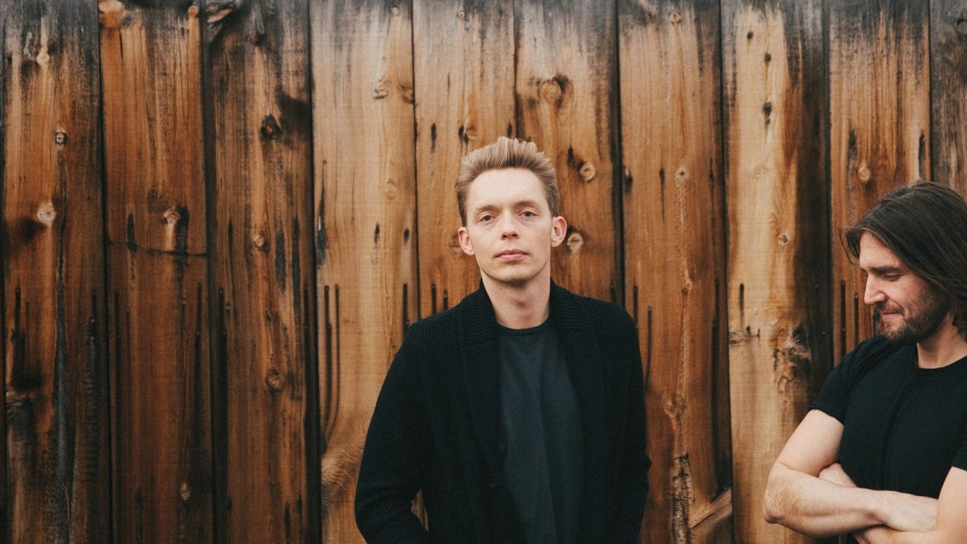 Tara Button: How it felt to meet The Minimalists - Buy Me Once UK