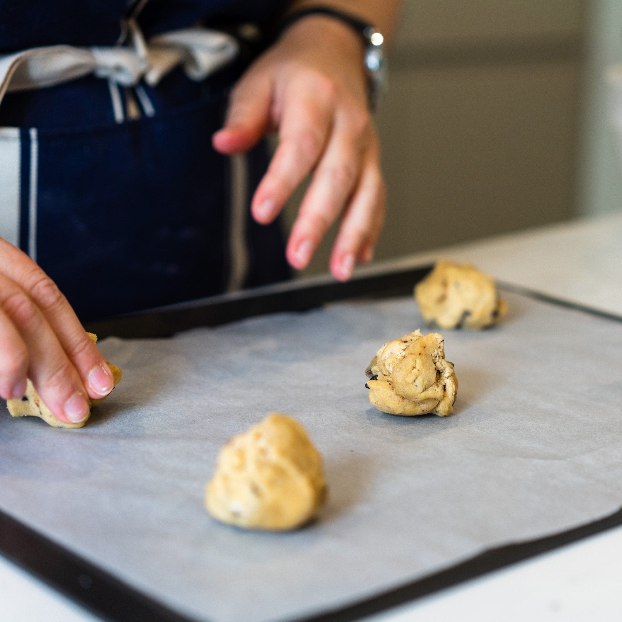 Mermaid - Hard Anodised Baking Sheet - Buy Me Once UK