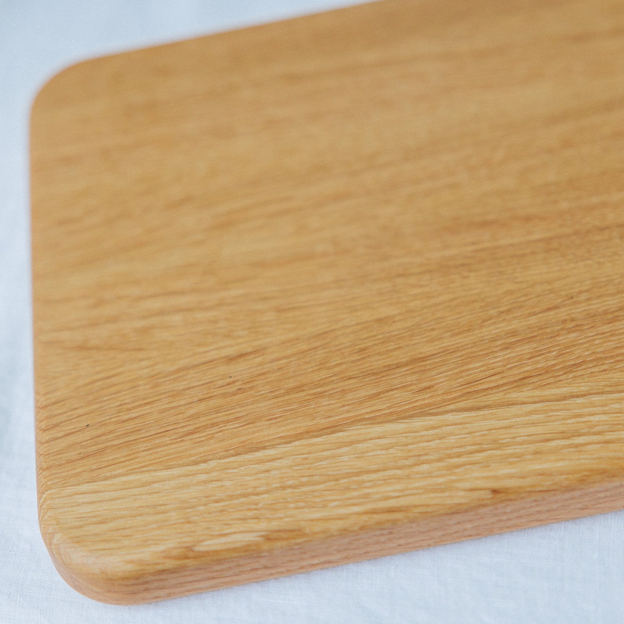 GT Woodshop - Oak Edge Grain Cutting Board - Buy Me Once UK