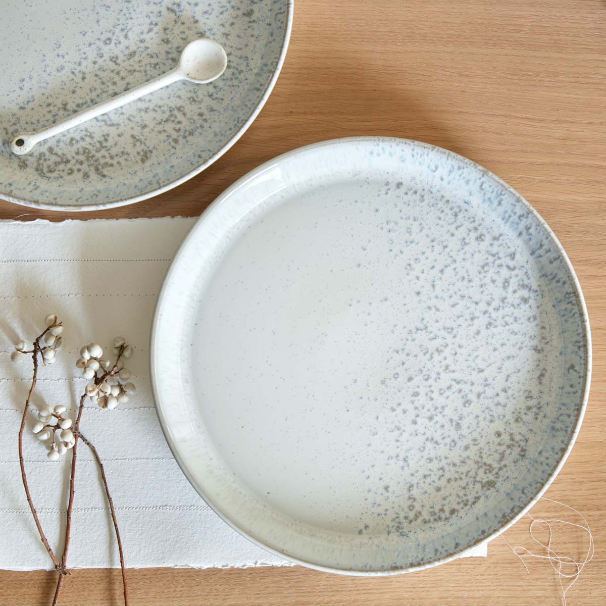 Durable Handcrafted Stoneware Dinner Plates Set – Denby Kiln 4pcs