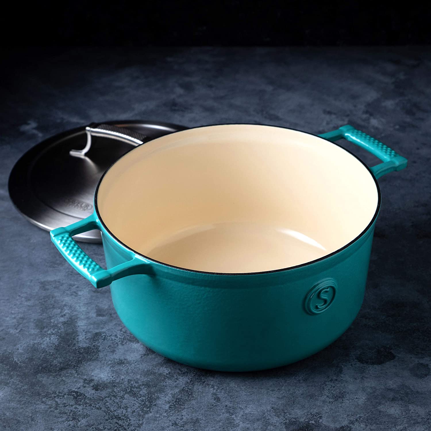 Enamelled Cast Iron Dutch Oven