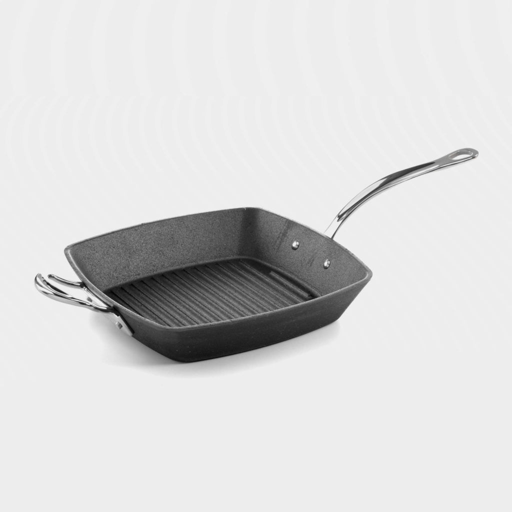 Samuel Groves - Recycled Cast Iron Griddle Pan, 26cm - Buy Me Once UK