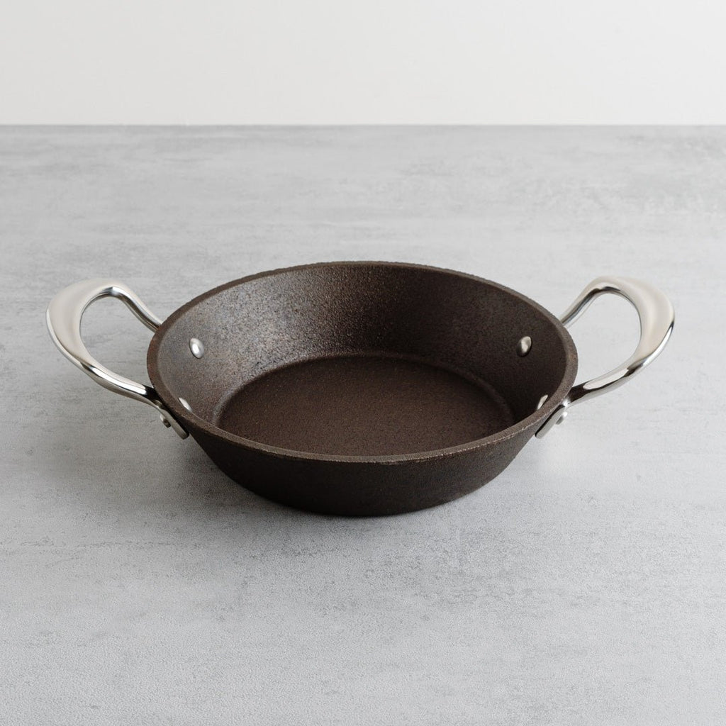 Samuel Groves - Recycled Cast Iron Two-Handled Skillet, 20cm - Buy Me Once UK