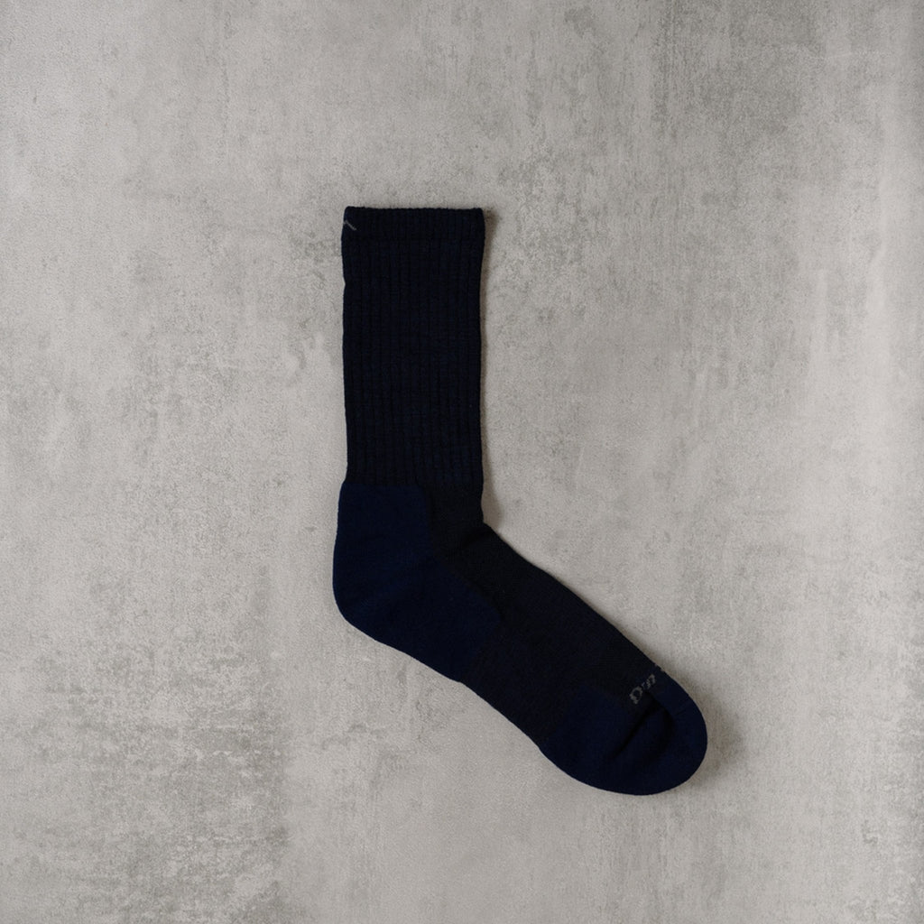 Darn Tough - Standard Issue Crew Light Cushion Socks, Black - Buy Me Once UK